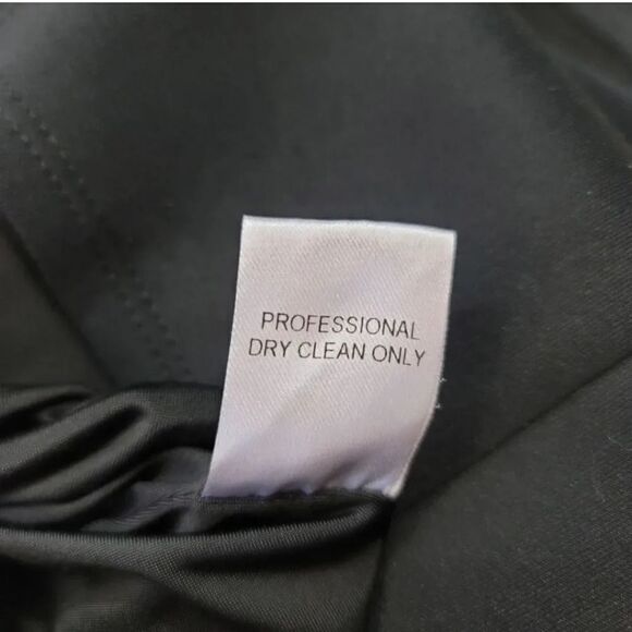 Yoana Baraschi Ponte Knit Vneckline Cap Sleeve Sheath Dress in Black Size Small - Picture 9 of 10